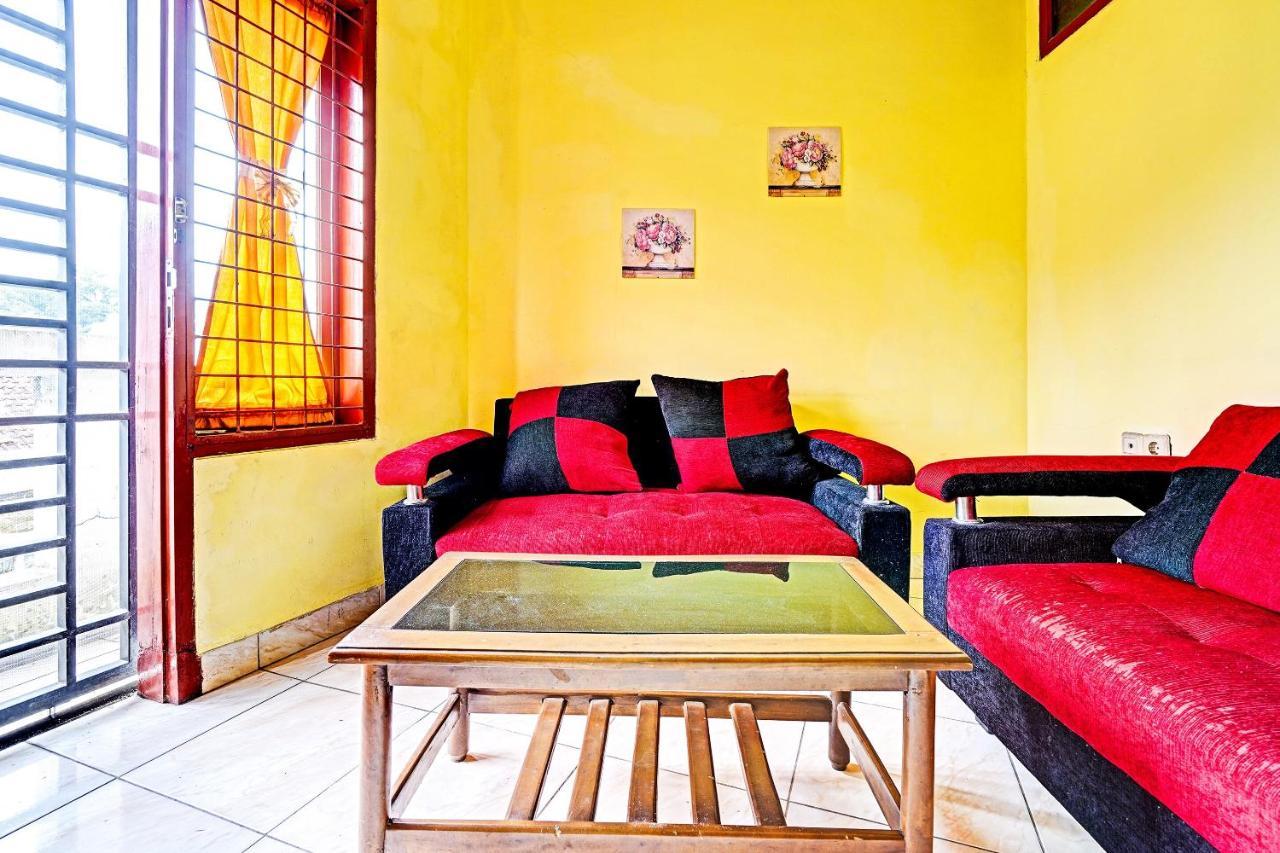 Spot On 91482 Sentosa Home Бандунг Екстериор снимка