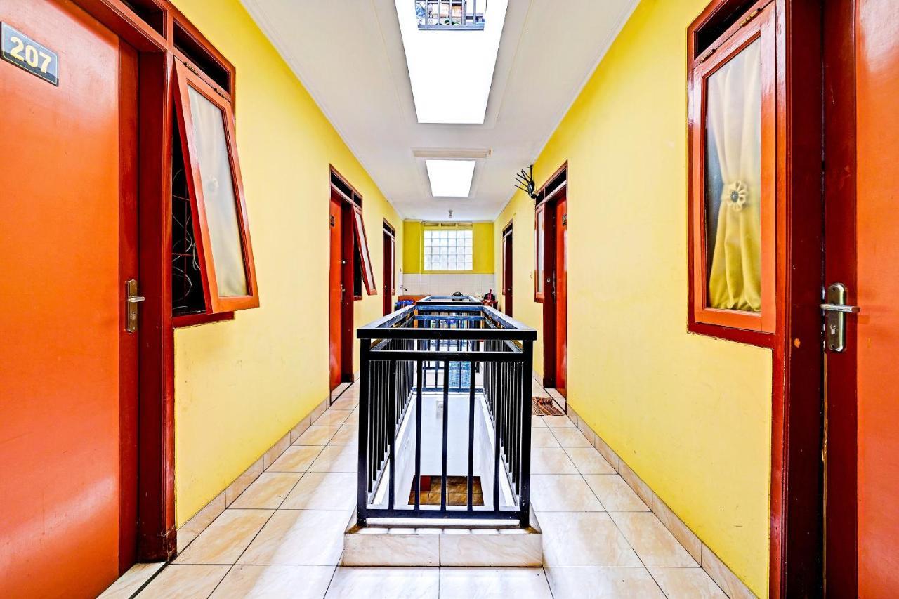 Spot On 91482 Sentosa Home Бандунг Екстериор снимка