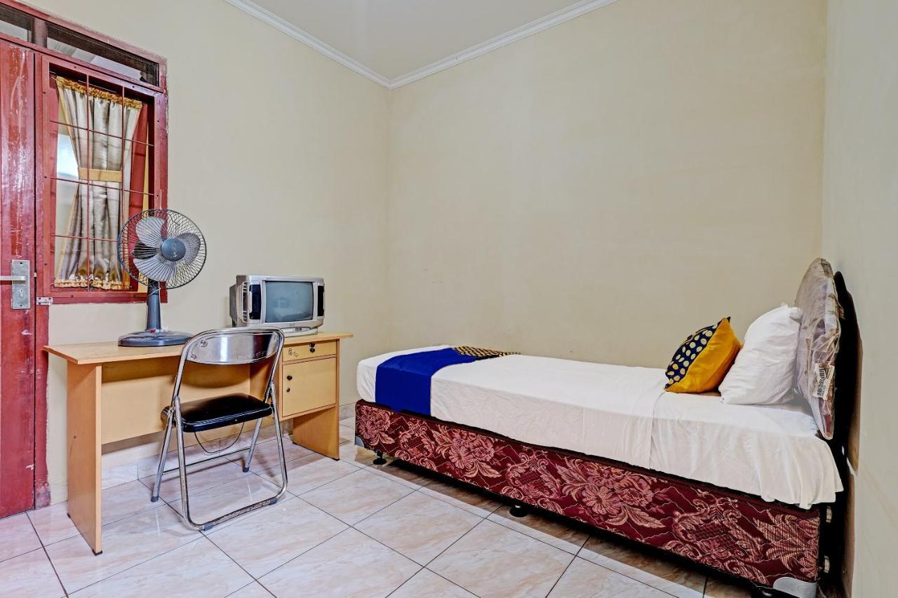 Spot On 91482 Sentosa Home Бандунг Екстериор снимка
